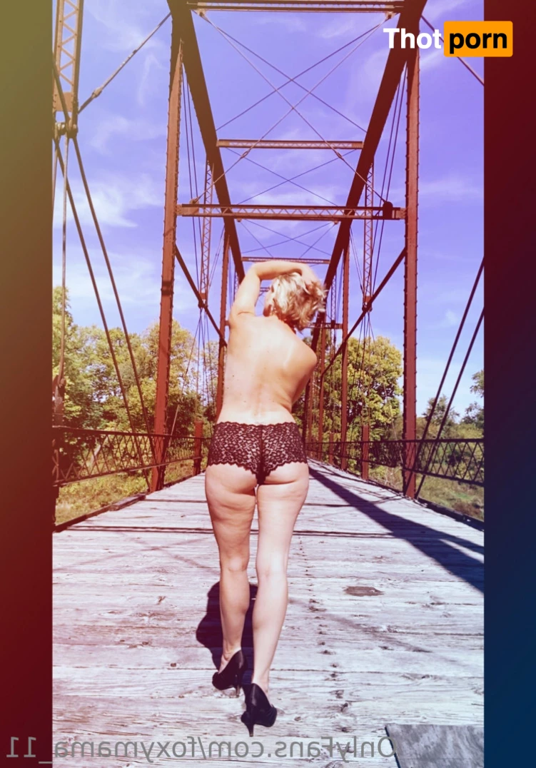 FoxyMama_11 7241788